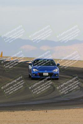 media/Jan-26-2025-SCCA SD (Sun) [[bcf61ed115]]/4-Women Novice/Session 1 (Lead-Follow)/